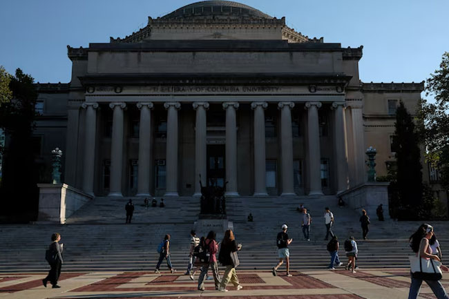 Columbia agrees to Trumps demands in attempt to restore funding