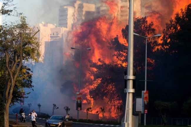 Israel wildfires prompt emergency response and international firefighting aid