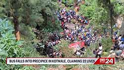 40 injured in Gerandi Ella bus accident still in hospitals, some in critical condition (English)