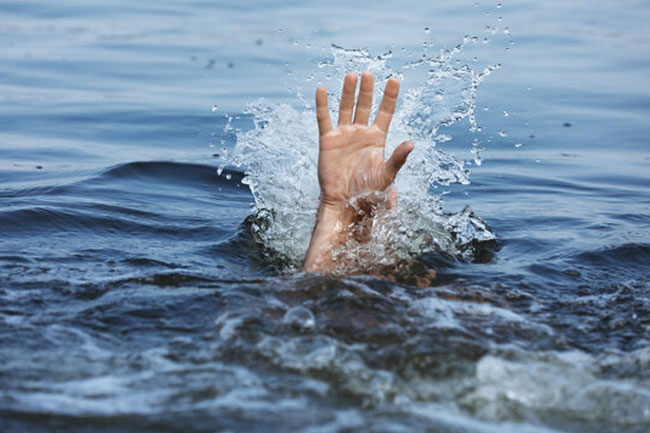 Two girls drown in Galgamuwa Palukadawala Lake 