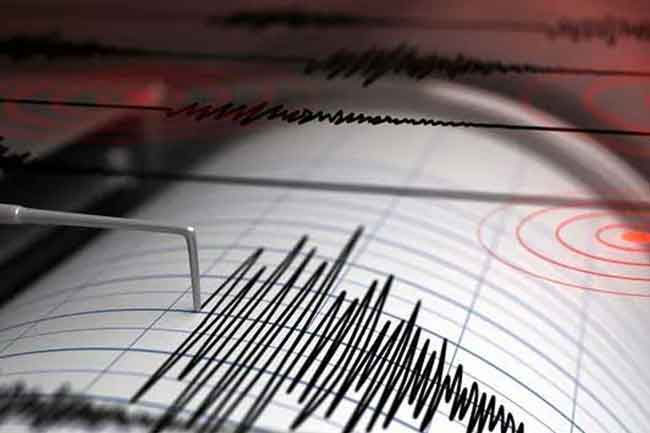 Greece issues tsunami warning after strong earthquake