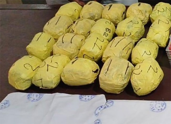 Two suspects arrested with over 2kg heroin in Gonapola