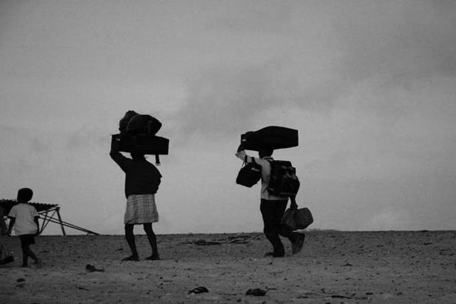 Six Sri Lankans held for attempting illegal re-entry from India