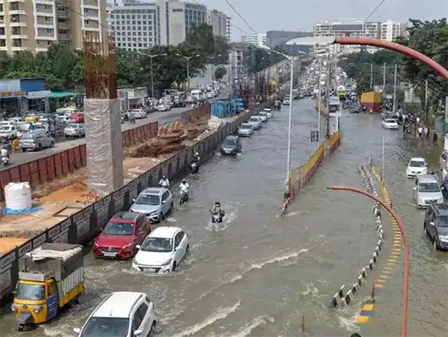 Indias Silicon Valley flooded after heavy rains