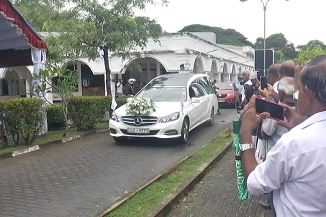 Malini Fonsekas remains brought to National Film Corporation
