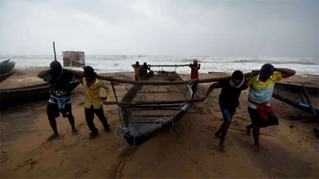 Fishermen advised not to venture into the sea
