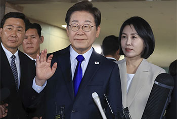 South Koreas liberal opposition candidate Lee is expected to win election, exit poll shows