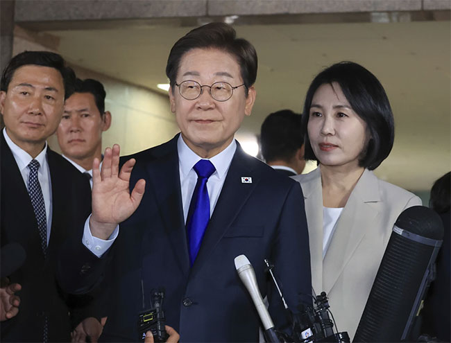 South Koreas liberal opposition candidate Lee is expected to win election, exit poll shows