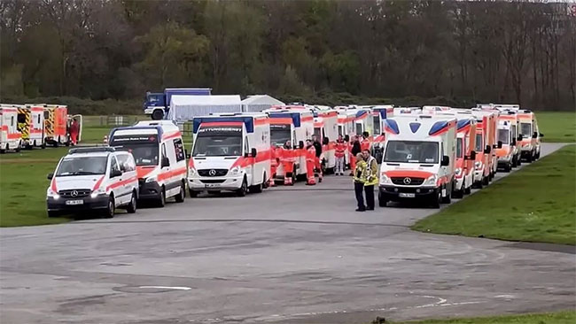 20,000 people being evacuated after unexploded World War II bombs discovered in Cologne