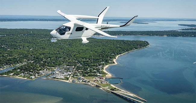 Beta makes first electric flight into New York City airport