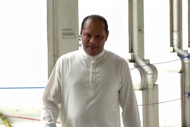 MP Dayasiri Jayasekara appears before CID