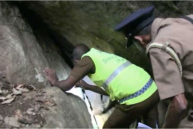 Body of woman who died under mysterious circumstances found in Dombagahawela