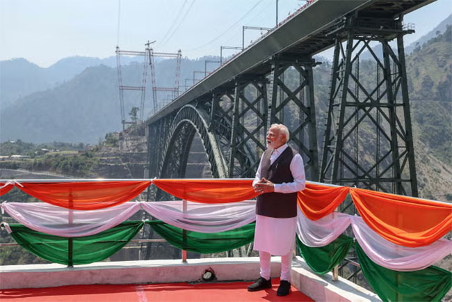 Modi inaugurates worlds highest single-arch railway bridge in Kashmir