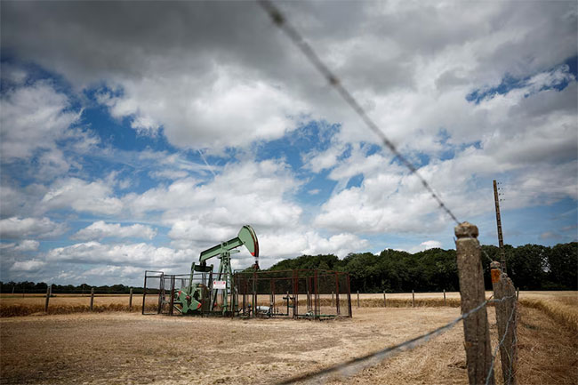 Oil soars more than 9% after Israel strikes Iran, rattling investors