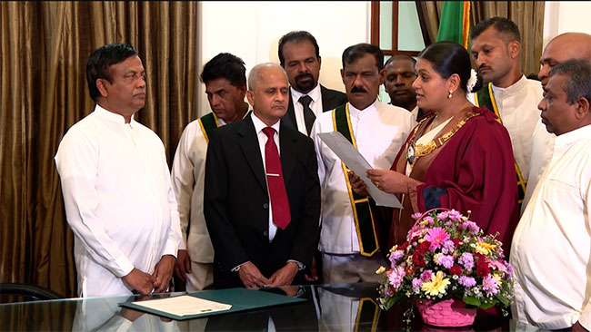 Vraie Cally Balthazaar takes oath as 26th Mayor of Colombo