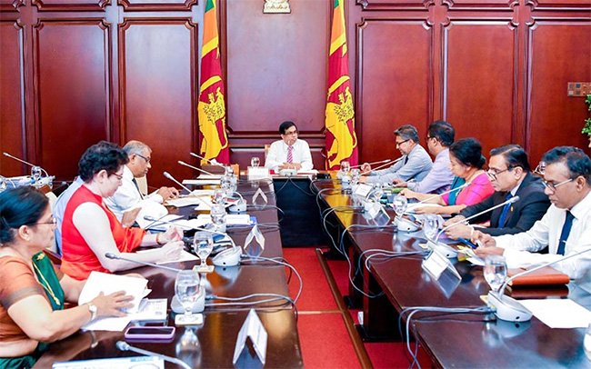 Numerous new projects planned under Clean Sri Lanka initiative reviewed