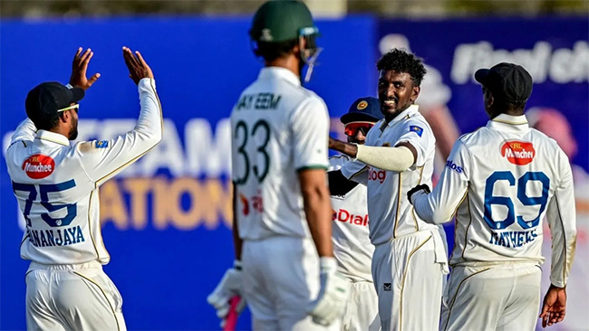 Bangladesh bowled out for 495 in first innings