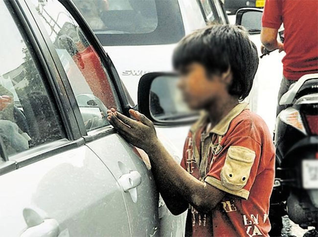 21 underage children taken into custody while begging and vending on streets 