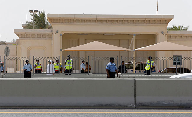 US and UK tell citizens in Qatar to shelter in place
