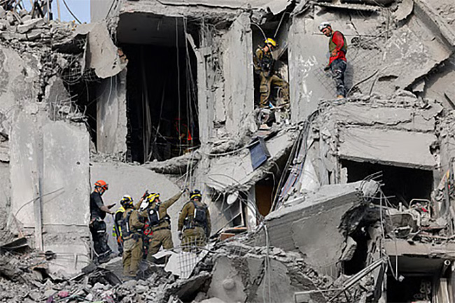 Four killed in missile strike in southern Israel, Israels emergency services says