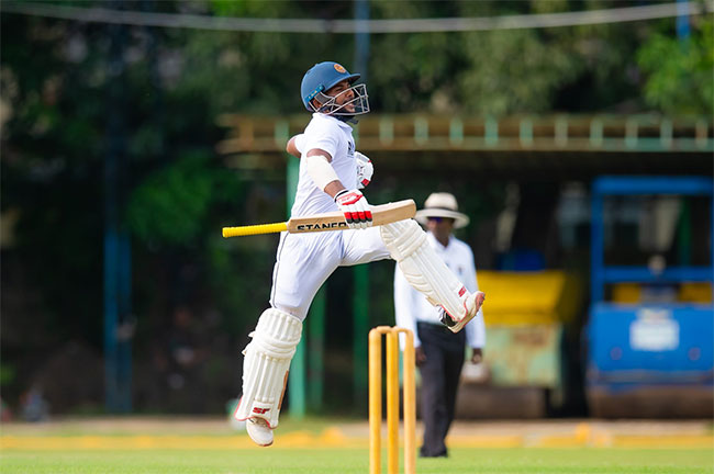 Sonal Dinusha makes Test debut at SSC