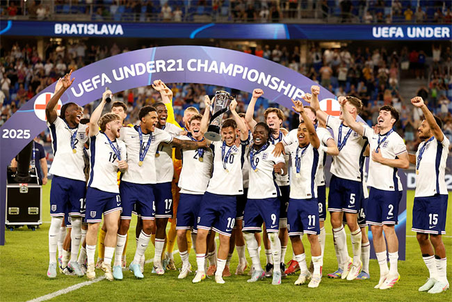 England retain Euro Under-21 title beating Germany