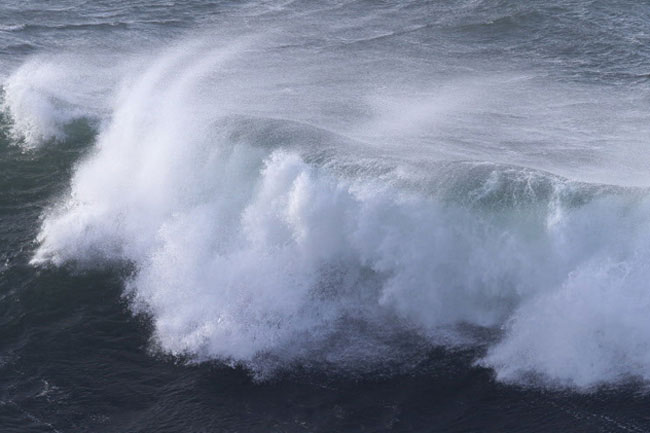 Police steps in to rescue youth from drowning in seas off Ussangoda Beach