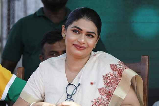 Case against Hirunika Premachandra to be taken up in December 