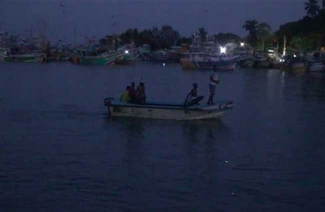 Body of remaining missing fisherman found after boat capsizes off Tangalle