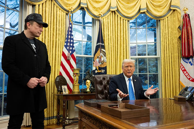 Trump says hell look at deporting Musk as feud reignites