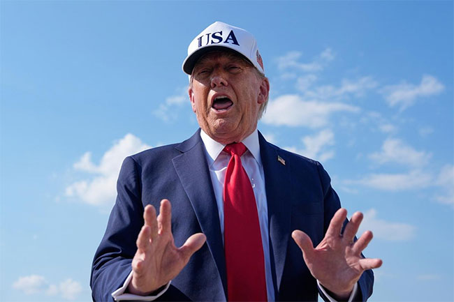 Trump eyes simple tariff rates over complex talks, says letters going out Friday