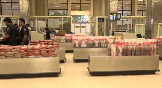 Four arrested at BIA while attempting to smuggle alcohol and cardamom stock worth Rs. 15M