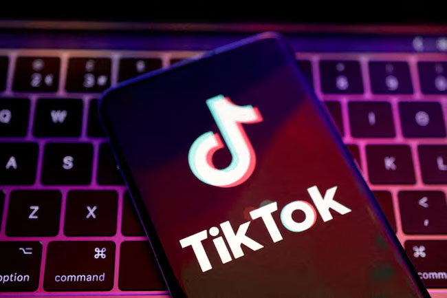Trump says US will start talks with China on TikTok deal this week