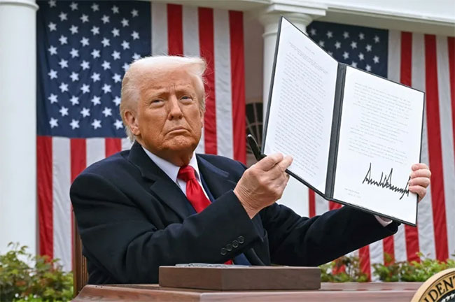 Trump to put 25% tariffs on Japan and South Korea, new import taxes on 12 other nations