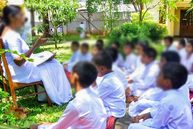 Govt. to provide annual allowance for religious school teachers
