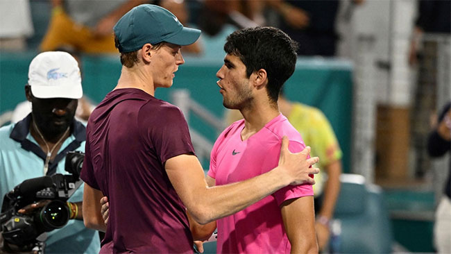 Carlos Alcaraz to face Jannik Sinner at Wimbledon final in rematch of French Open