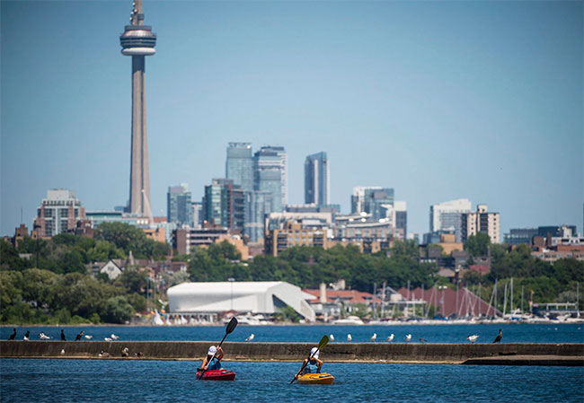 Canada issues multiple heat warnings