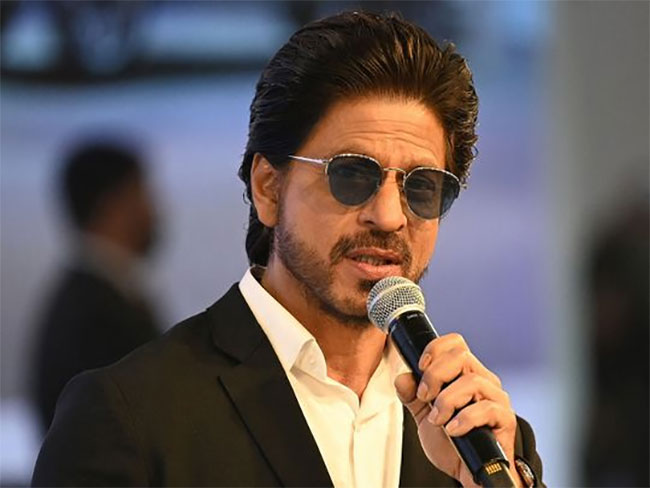Shah Rukh Khan will not visit Sri Lanka due to unavoidable reasons-Organiser