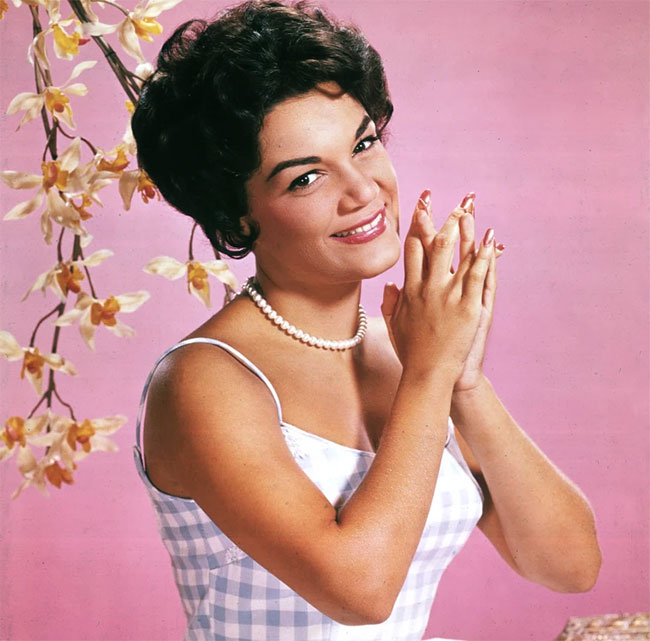 Pretty Little Baby singer Connie Francis dies at 87