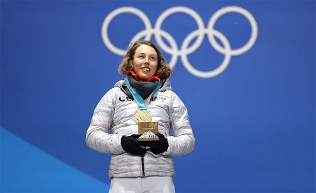 Olympic star seriously hurt in climbing accident