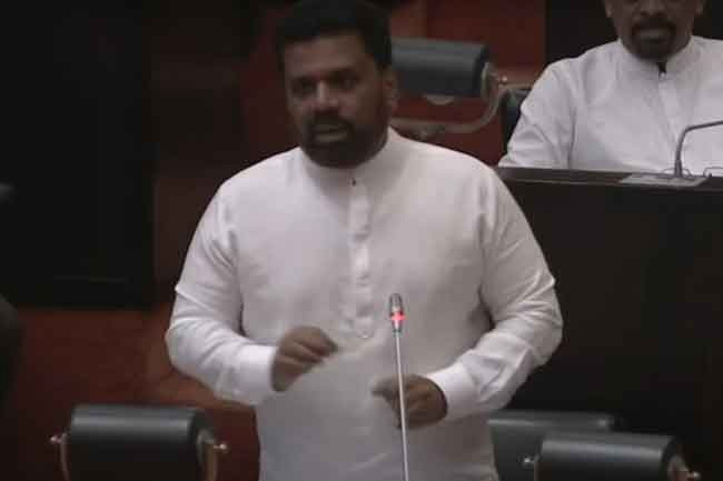 President arrives in Parliament