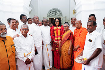PM joins Aadi Vel festival in Colombo
