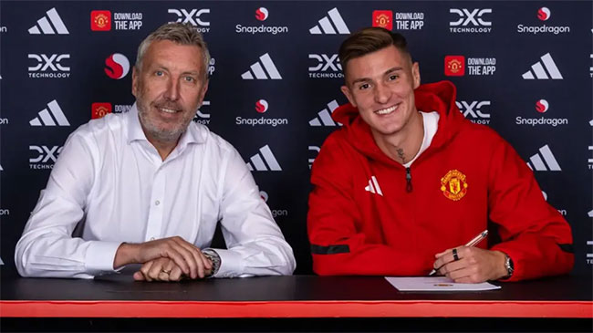 Man Utd sign RB Leipzig striker Sesko for 74m
