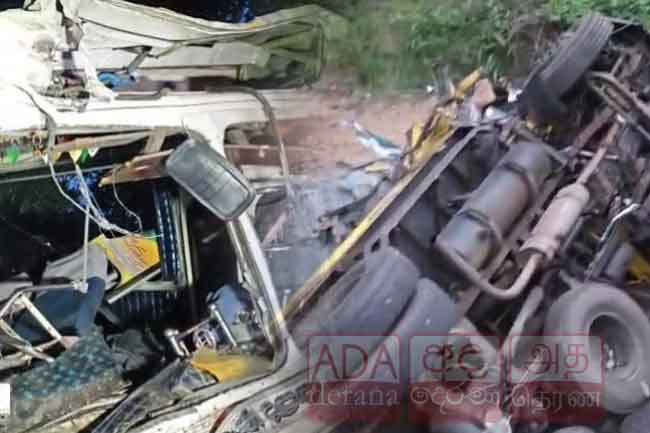 26 injured after bus-tipper truck head-on collision in Minneriya