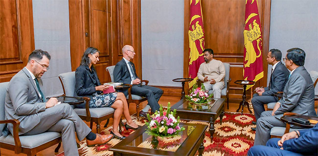 President meets Malaysian, Canadian, and Australian High Commissioners