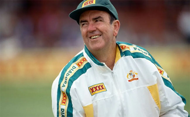 Former Australia captain and coach Bob Simpson dies at 89