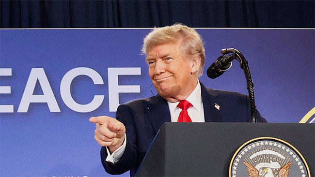 Trump says Russia has lost India as an oil client, secondary tariffs will be devastating