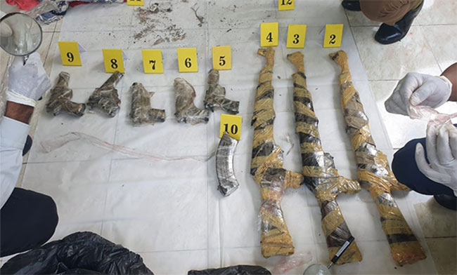 Firearms found in roadside at Kaduwela are fake  Police confirm