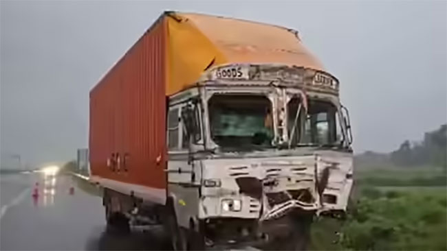 Container truck collision with tractor kills 8, injures 43 in India