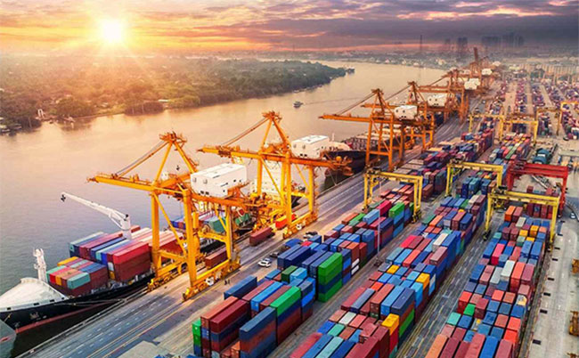 Sri Lankas exports hit US$ 10 billion mark in first seven months of 2025